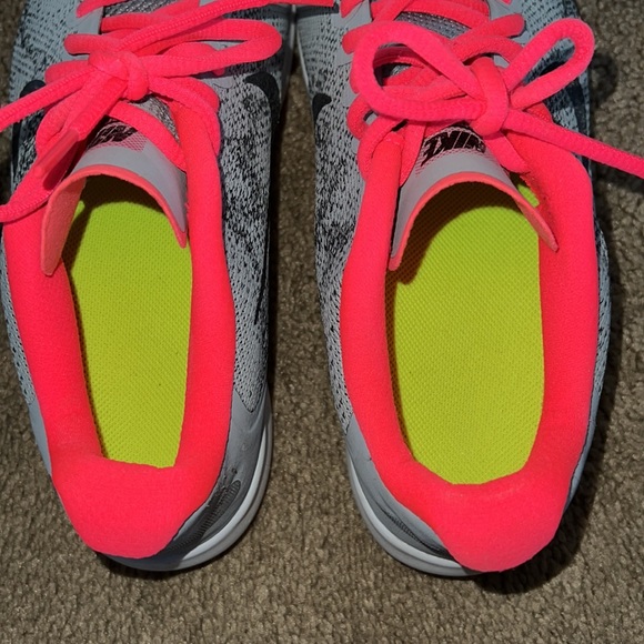 Nike Free Run 6.5Y 8-8.5 Women - Picture 4 of 7